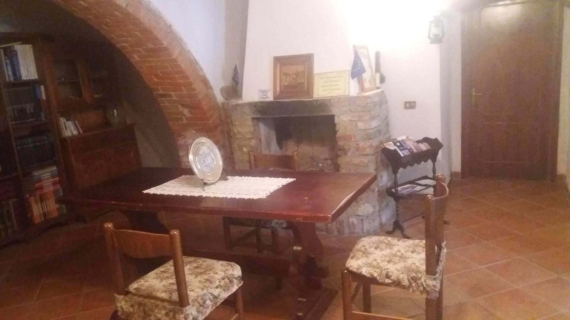 Bed and Breakfast Azzurre Beb à Laterina Extérieur photo